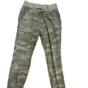 Splendid Women's Camouflage Joggers